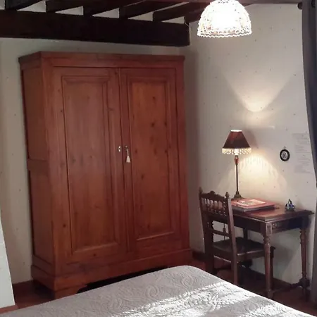Chambres D'hotes Les Hirondelles Bleues 3* 滨海伊西尼